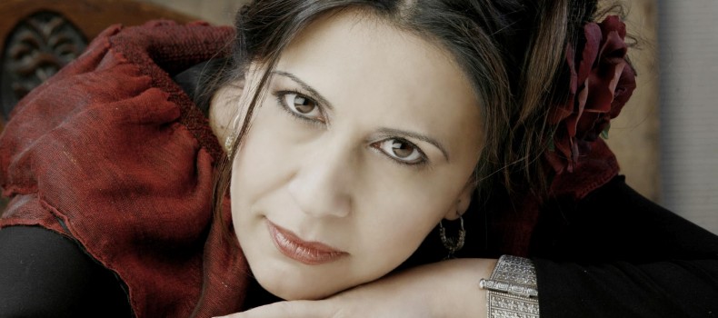 Η φωνή που σπάει τα σύνορα – Συνέντευξη της Dilek Koç στον Entropia Radio